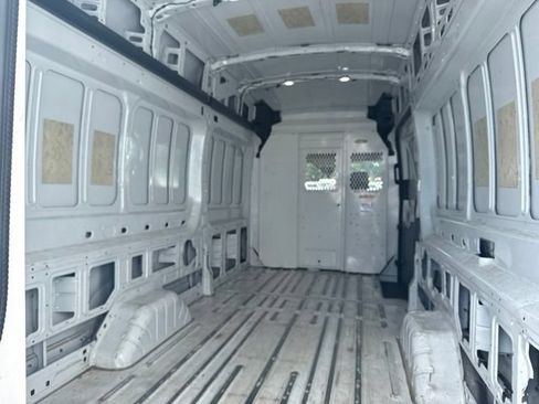 Used 2020 Ford Transit 250 148 High Roof Extended RWD image 9