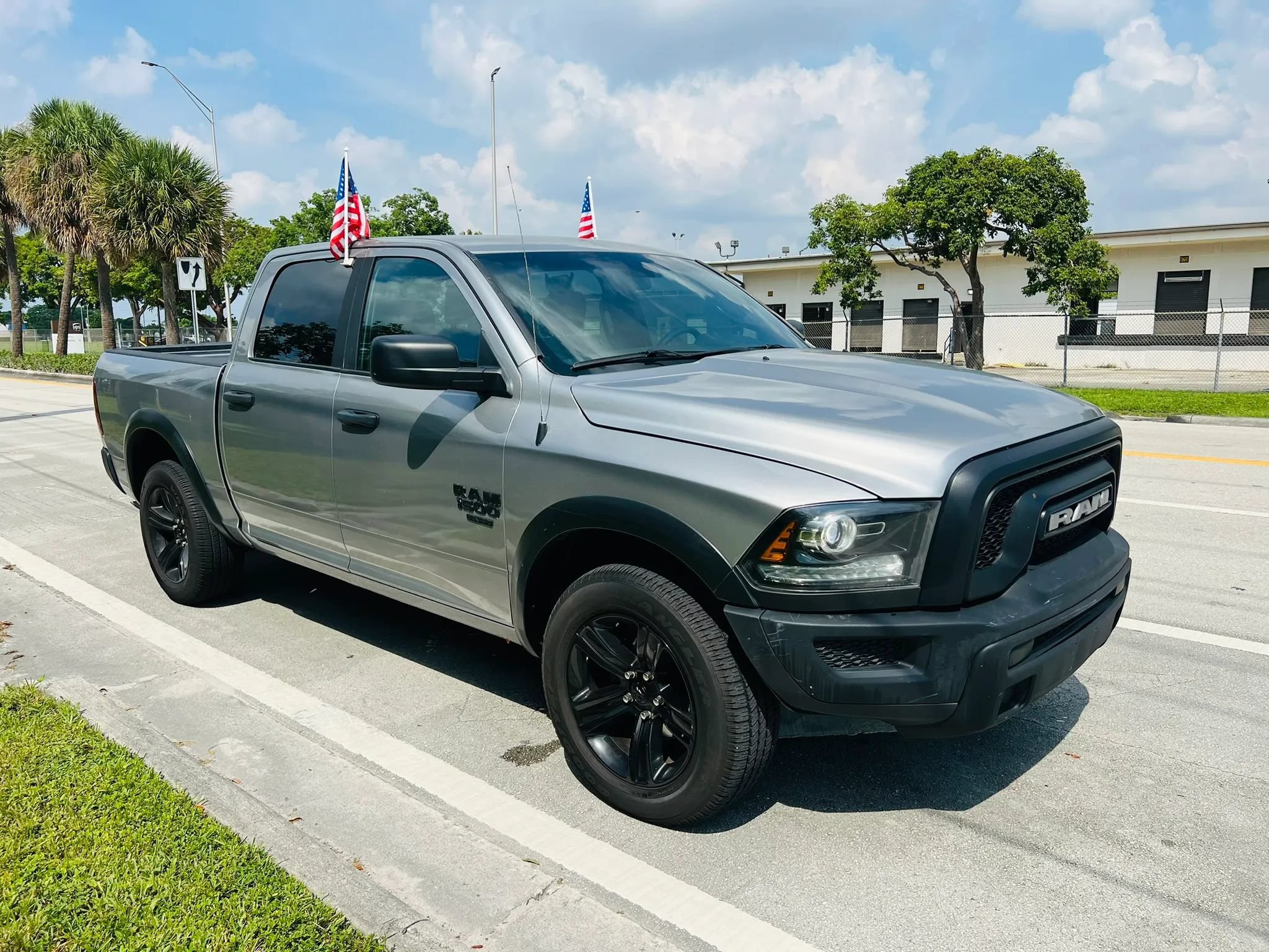 Used 2024 RAM 1500 Warlock AWD/4WD image 7