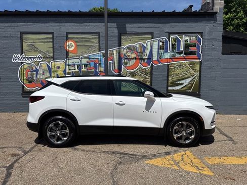 Used 2023 Chevrolet Blazer LT AWD/4WD image 28