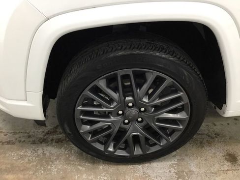Used 2023 Jeep Compass High Altitude AWD/4WD image 3