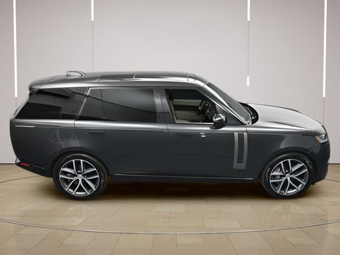 Used 2025 Land Rover Range Rover Long Wheelbase SE AWD/4WD image 36