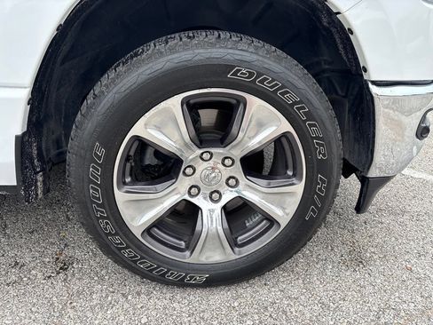 Used 2023 RAM 1500 Laramie AWD/4WD image 40