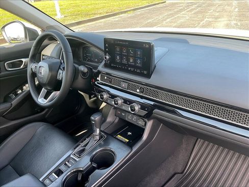 Certified 2024 Honda Civic Touring image 30