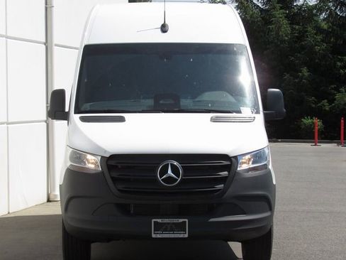 New 2025 Mercedes-Benz Sprinter 2500 image 3