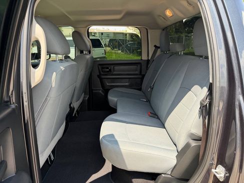 Used 2018 RAM 2500 Tradesman w/ Chrome Appearance Group AWD/4WD image 26