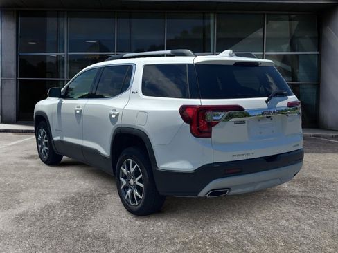 Used 2023 GMC Acadia SLT w/ Technology Package AWD/4WD image 7