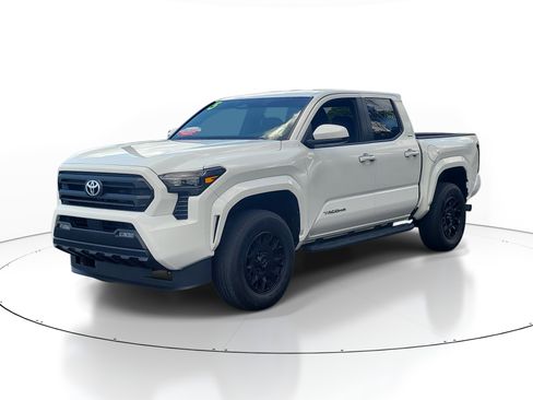 Certified 2025 Toyota Tacoma SR5 RWD image 3