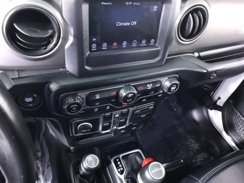 Used 2020 Jeep Gladiator Sport w/ Quick Order Package 24S image 15