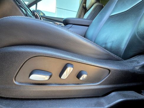 Used 2021 Cadillac XT5 Premium Luxury w/ LPO, Floor Liner Package FWD image 21
