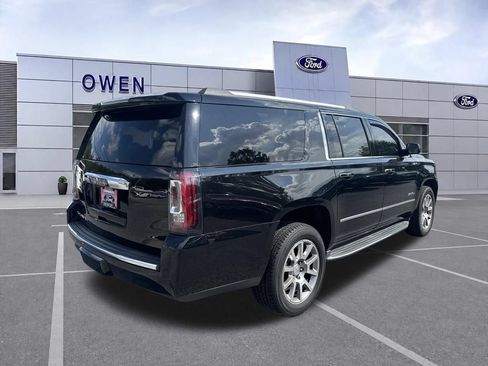 Used 2020 GMC Yukon XL Denali AWD/4WD image 5