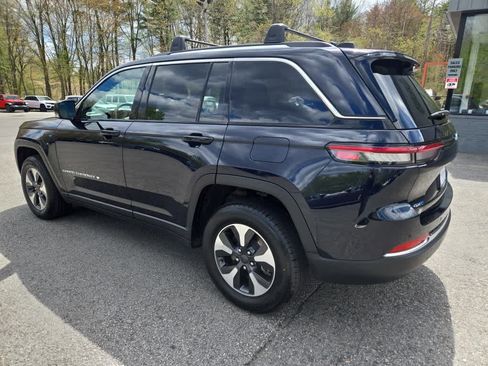 Used 2023 Jeep Grand Cherokee 4WD 4xe w/ Luxury Tech Group II image 6
