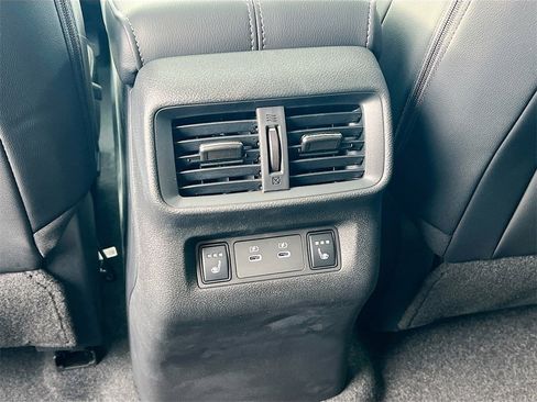 New 2026 Nissan Murano SL image 25