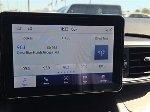 Used 2022 Ford Explorer XLT w/ Equipment Group 202A image 31