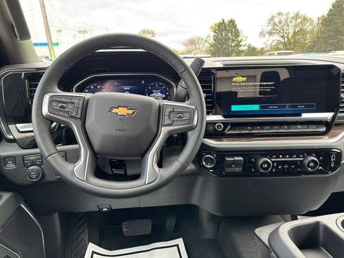 New 2026 Chevrolet Silverado 1500 LT AWD/4WD image 11