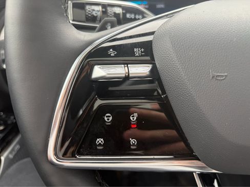 Used 2026 Cadillac Optiq Luxury 1 image 10