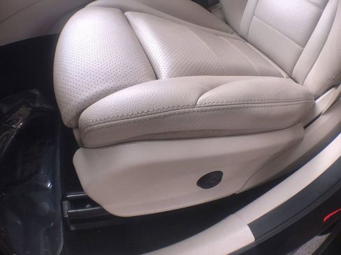 Used 2018 Mercedes-Benz GLC 300 image 13