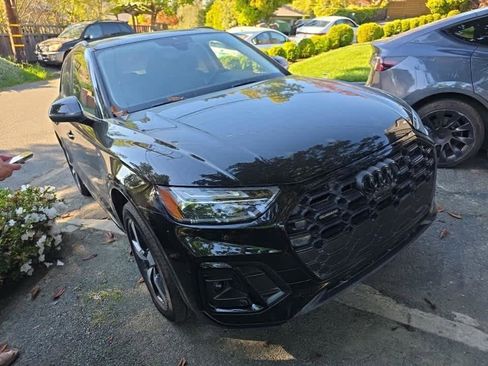Used 2023 Audi Q5 2.0T Premium Plus w/ Premium Plus Package AWD/4WD image 3