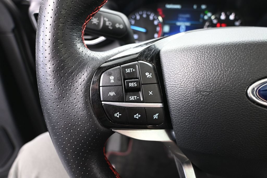 Used 2023 Ford Explorer ST-Line AWD/4WD image 23