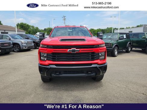 Used 2024 Chevrolet Silverado 2500 Custom w/ Custom Value Package AWD/4WD image 8