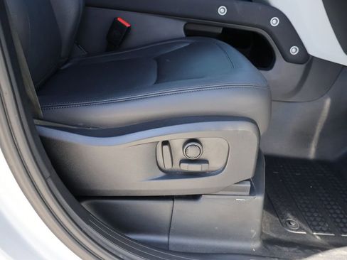 Certified 2023 Land Rover Defender 110 S image 11