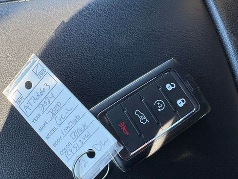 Used 2024 Jeep Grand Cherokee L Limited image 31