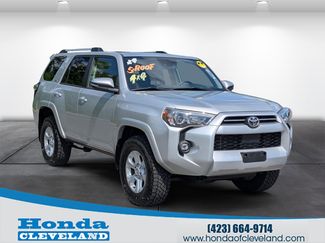 Used 2024 Toyota 4Runner SR5 Premium w/ Moonroof Package AWD/4WD video 1