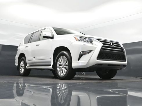 Used 2015 Lexus GX 460 w/ Premium Package AWD/4WD image 44