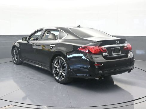 Used 2019 INFINITI Q70 L 3.7 image 4