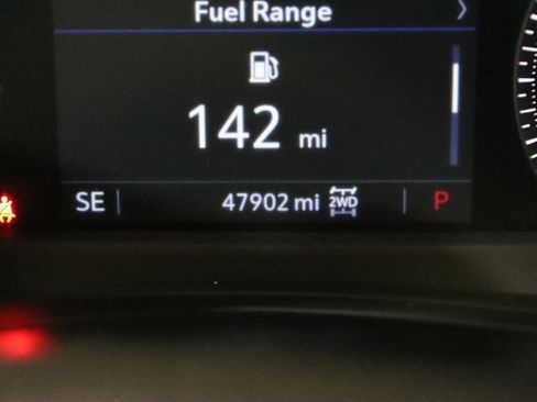 Used 2023 Cadillac XT4 Premium Luxury AWD/4WD image 18