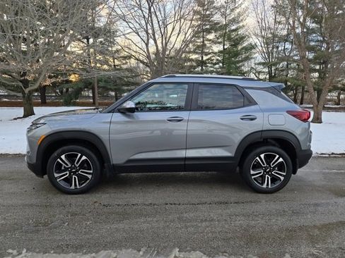 New 2026 Chevrolet TrailBlazer LT w/ Convenience Package image 2