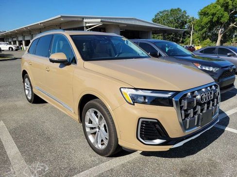 Used 2025 Audi Q7 3.0T Premium Plus w/ Premium Plus Package image 2