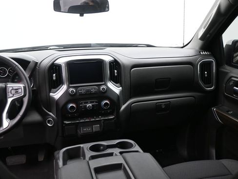 Used 2022 Chevrolet Silverado 1500 LT RWD image 16