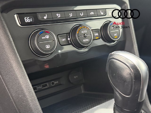 Used 2020 Volkswagen Tiguan SE AWD/4WD image 17