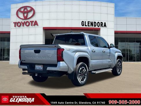 Certified 2024 Toyota Tacoma TRD Sport w/ TRD Sport Upgrade Package AWD/4WD image 11