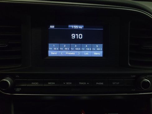 Used 2019 Hyundai Elantra SE w/ Cargo Package FWD image 25