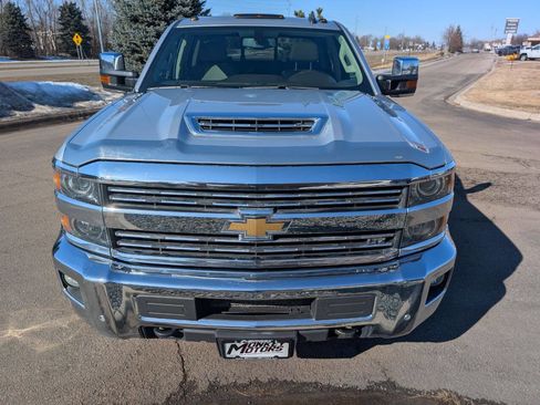 Used 2018 Chevrolet Silverado 2500 LTZ image 4