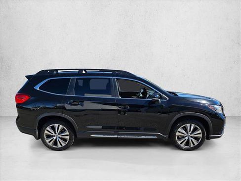 Used 2019 Subaru Ascent Limited image 4