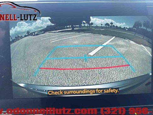Used 2023 Toyota Highlander XLE FWD image 23