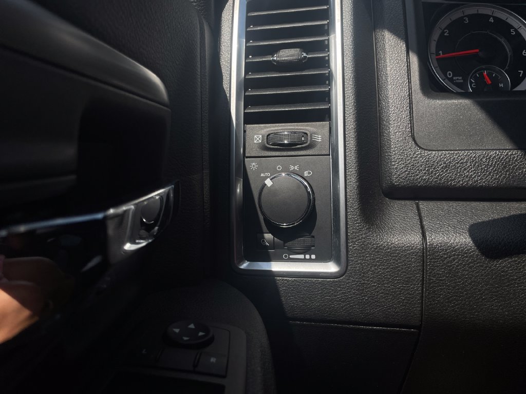 Used 2022 RAM 1500 Warlock RWD image 12