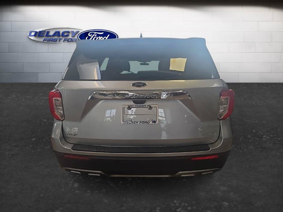 Used 2021 Ford Explorer XLT w/ Equipment Group 202A AWD/4WD image 5