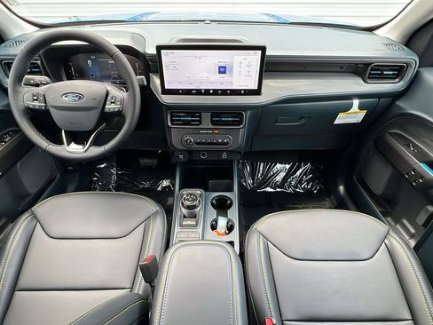 New 2025 Ford Maverick Lobo image 13