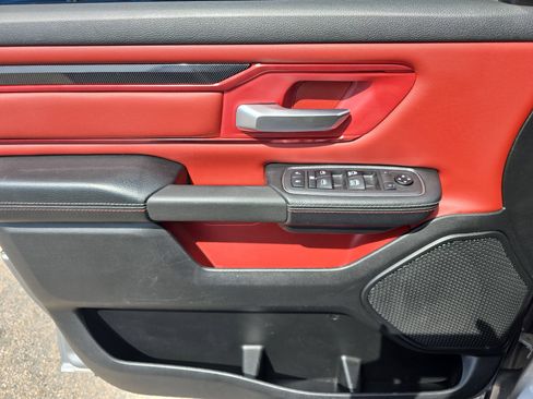 Used 2019 RAM 1500 Rebel AWD/4WD image 29