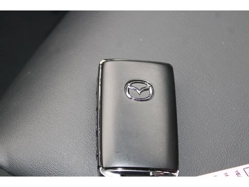 Used 2024 MAZDA MAZDA3 s image 34