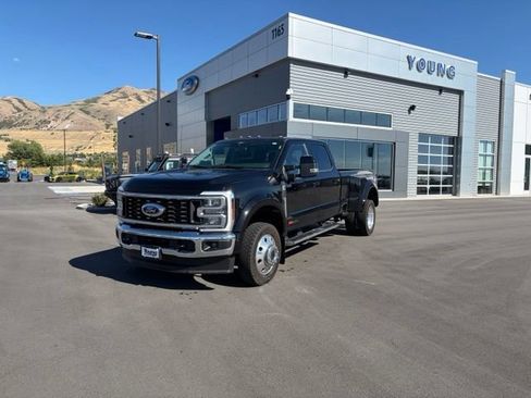 Used 2025 Ford F450 Lariat w/ FX4 Off-Road Package AWD/4WD image 1