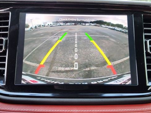 Used 2023 Dodge Durango SRT AWD/4WD image 17