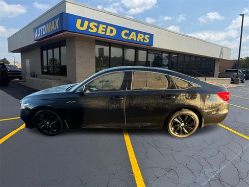 Used 2018 Honda Accord LX image 8