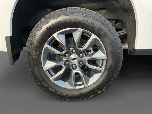 New 2025 Chevrolet Silverado 1500 RST image 8