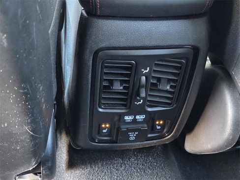 Used 2024 Dodge Durango GT image 11