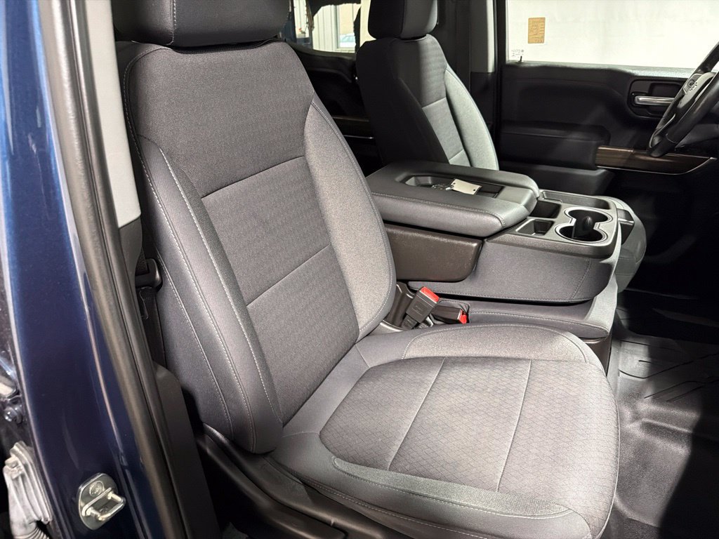 Used 2019 Chevrolet Silverado 1500 RST AWD/4WD image 23