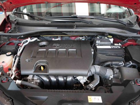 Used 2019 Toyota C-HR Limited FWD image 31
